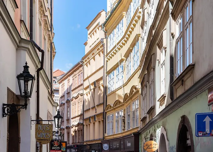 Hotel "Palac U Kocku" By Adrez, Palace At The Cats Praag